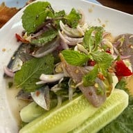 ครัวต้นมะพร้าวเคียง ม.บูรพา