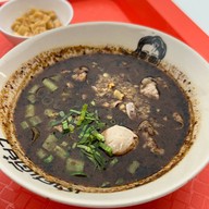 เกศเตี๋ยว ก๋วยเตี๋ยวเรือ (Kate Teaw Thai Boat Noodles) Central Chidlom