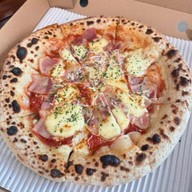 13 Degrees North : Neapolitan Pizza 13 Degrees North : Neapolitan Pizza