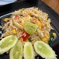 ครัวต้นมะพร้าวเคียง ม.บูรพา