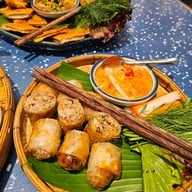 อันเกิม อันก๋า Central Westville