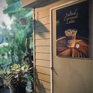 ร้านกาแฟ BOOK BEACH หทัยราษฎร์ 39 กาแฟสด ชาปักษ์ใต้รสเข้มข้น ร้านกาแฟหน้าเคซี2