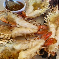 ร้านโค้งน้ำ บ้านแหลม