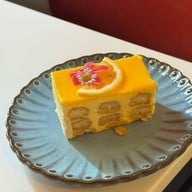 GRAY18 Cafe