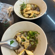 ป.ประทีป ก๋วยเตี๋ยวเรือ ประดิพัทธ์