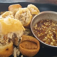 เมนูของร้าน ก๋วยเตี๋ยวมิตรสัมพันธ์ อุบลราชธานี