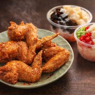 น้ำแข็งใส-ของอร่อยริมคลอง Green Moon เอกชัย 41