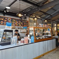 บรรยากาศ หอมหมก