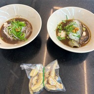 ป.ประทีป ก๋วยเตี๋ยวเรือ ประดิพัทธ์