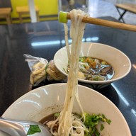 ป.ประทีป ก๋วยเตี๋ยวเรือ ประดิพัทธ์