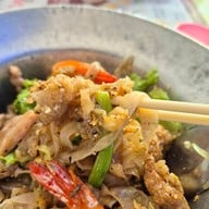 ก๋วยเตี๋ยวผัดงี่เง่า เจ๊เบญโอเดี้ยน เยาวราช