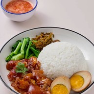 เมนูของร้าน ขาหมูเฮียเต๋อ มาร์เก็ตเพลสเทพรักษ์