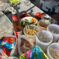 ร้านโจ๊กน้ำเต้าหู้ บีทีเอสสนามเป้าทางออก 3