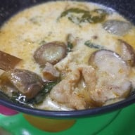 เมนูของร้าน ข้าวแกงลุงจันทร์ ตลาดนัดข้างเขตลาดพร้าว