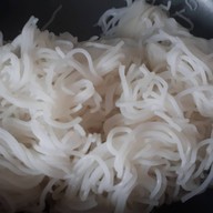 เมนูของร้าน ขนมจีนแกงเขียวหวาน ตลาดสัมมากร เมืองเอก