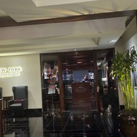 บรรยากาศ New York Steakhouse โรงแรมเจดับบลิว แมริออท กรุงเทพฯ
