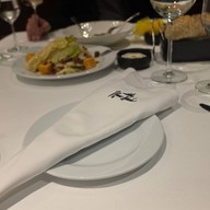 บรรยากาศ New York Steakhouse โรงแรมเจดับบลิว แมริออท กรุงเทพฯ