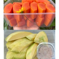 ผลไม้สด ปอก พร้อมทาน บ้านธาม