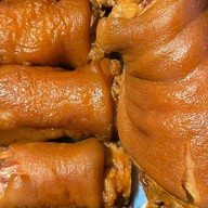 ข้าวขาหมูปิ่นโต