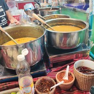 เมนู ขวัญใจ ขนมจีน ตลาดเซฟวันโก แยก คปอ.