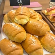 LoafyCo Market Place ทองหล่อ