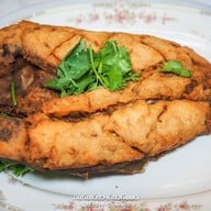 เหลาเหลา อารีย์