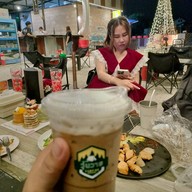 บรรยากาศ วุ่นวายแคมป์คาเฟ่ -