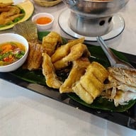 เมนูของร้าน คลังนาปลาข้าว ชลบุรี