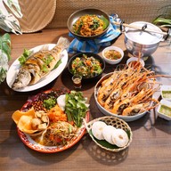 เมนูของร้าน ตำโคราช Legend -