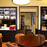 Via Emilia Restaurant สาทร