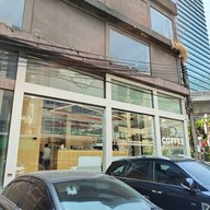หน้าร้าน ร้านกาแฟ LMD Coffee Roasters Sukhumvit 101/2