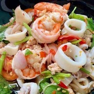 ส้มตำ@ยำ ชมภู