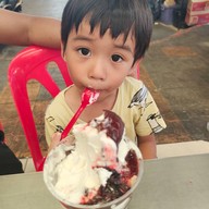 เมนูของร้าน Dairy Queen ® ตลาดนานาเจริญ