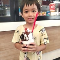หน้าร้าน Dairy Queen ® ตลาดนานาเจริญ