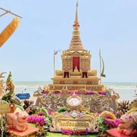หาดบางแสน