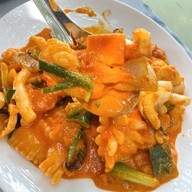 ร้านลับ เชฟโอครัวริมบ่อ
