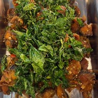 ร้านข้าวแกงพิดโลก