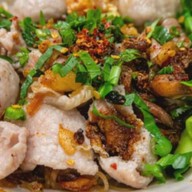 เตี๋ยวเรือซุปเปอร์แซ่บ!! ซีอิ๊วแห้ง ลองปะ..