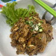 เมนูของร้าน ราดหน้าพาราเมาท์ ยศเส ยศเส