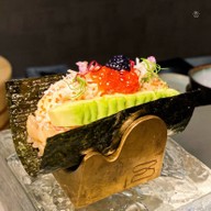 maki baki  handroll เจ อเวนิว ทองหล่อ