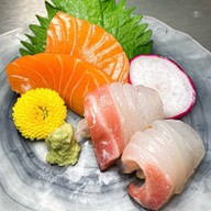 maki baki  handroll เจ อเวนิว ทองหล่อ