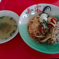 ก๋วยเตี๋ยวต้มยำ“เจ๊แมน” ก๋วยเตี๋ยวต้มยำ "เจ๊แมน"