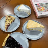 Charin Pie นิมมานเหมินท์ (Nimmanahaeminda)
