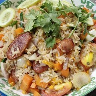 ครัวกลางซอย อาหารตามสั่ง กระเพรา-หมูกะเทียม