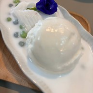 เมนูของร้าน บัวลอย & ขะหน๋ม by. มาตา บัวลอย & ขะหน๋ม by. มาตา
