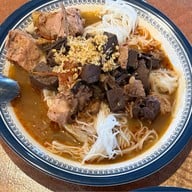 เมนูของร้าน ขนมจีน ป้าแจ่ม ลุงถนอม ลานอาหารบ้านทรงไทย