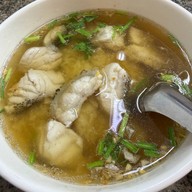 ข้าวต้มปลา ครัวบ้านเจ๊ใหญ่