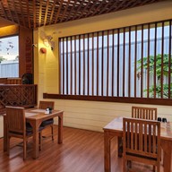 Jasmine Thai Restaurant เขาหลัก