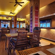 Jasmine Thai Restaurant เขาหลัก