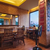Jasmine Thai Restaurant เขาหลัก